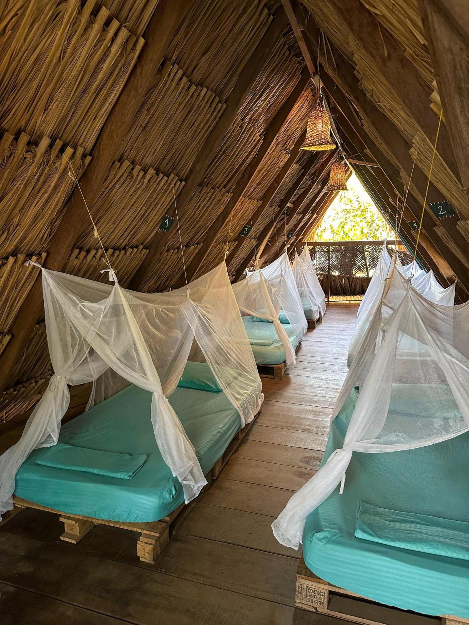 La Aldea Hostel, Camping Y Hamacas Паломино Экстерьер фото